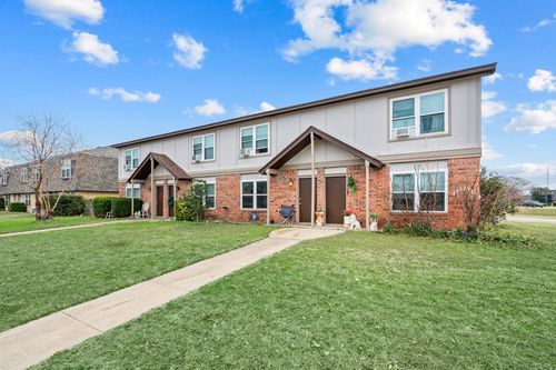 449 Sw Thomas St, Burleson, TX, 76028-8598 | Card Image