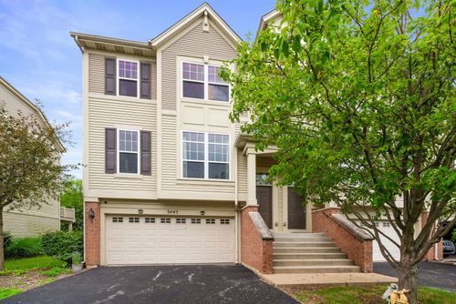 3443 Bradbury Cir, Aurora, IL, 60504-6898 | Card Image