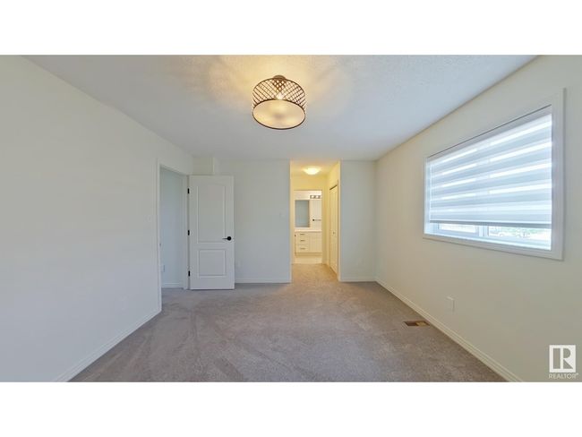 524 90 St Sw, House other with 3 bedrooms, 4 bathrooms and 4 parking in Edmonton AB | Image 7
