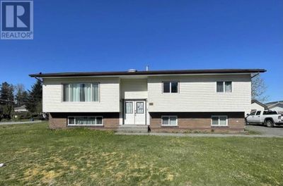 2039 Walnut Dr, House other with 5 bedrooms, 3 bathrooms and null parking in Thornhill BC | Image 1