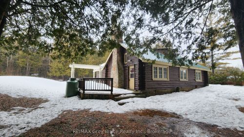 18 Stokes River Rd, Stokes Bay, ON, N0H2M0 | Card Image