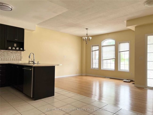 9 Macadam Rd, House attached with 5 bedrooms, 4 bathrooms and 2 parking in Markham ON | Image 4