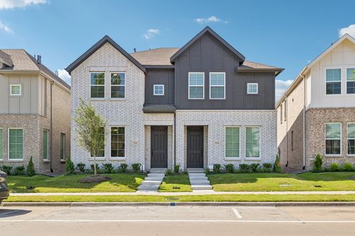 5326 Springlake Pkwy, Haltom City, TX, 76117-1404 | Card Image