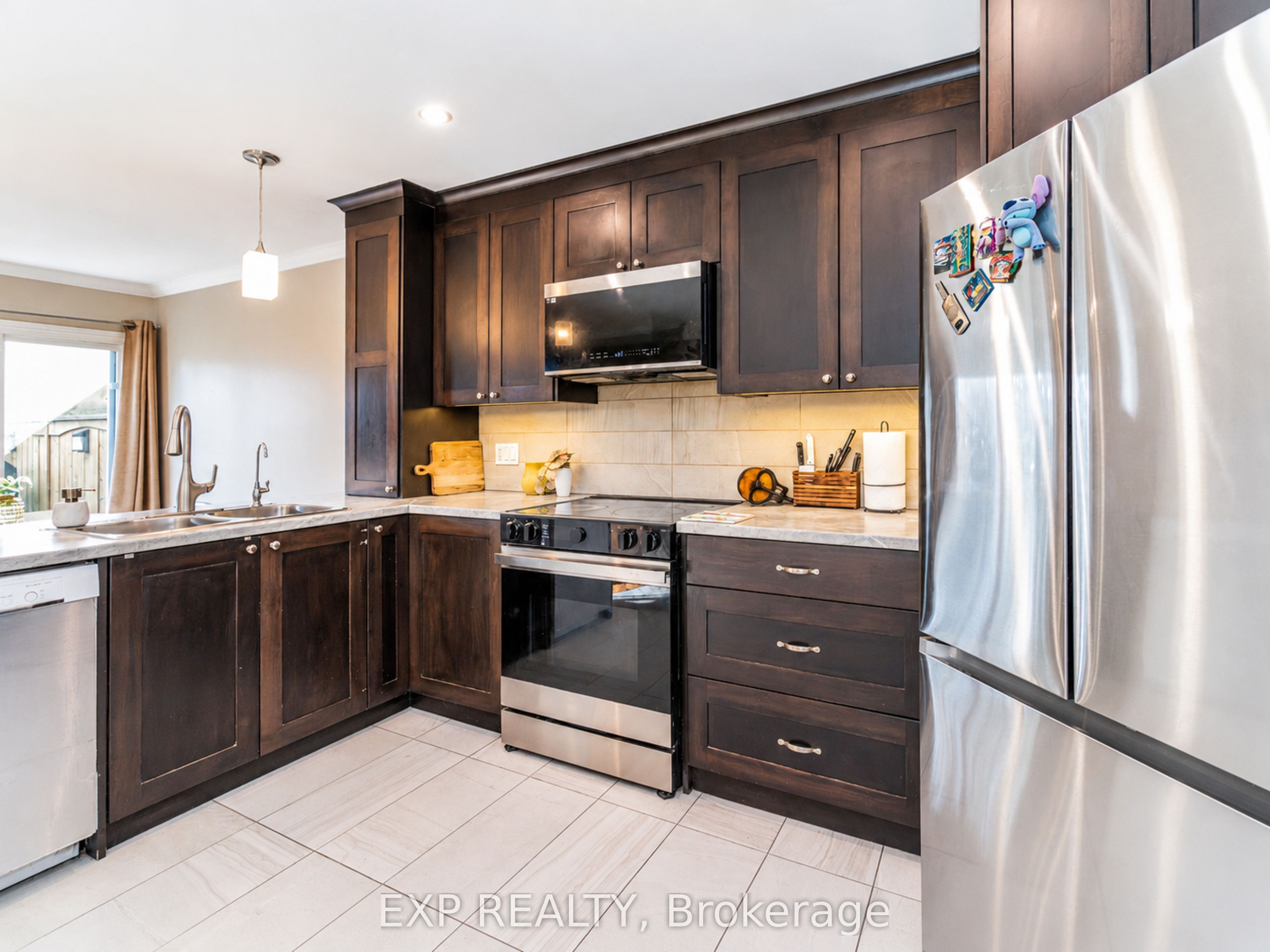 Residential Lease in Waterloo 5