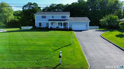 14 E Gate Rd, Danbury, CT, 06811-3624 | Card Image