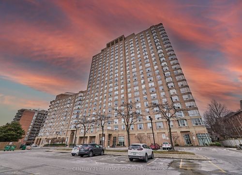 511-21 Overlea Blvd, Toronto, ON, M4H1P2 | Card Image