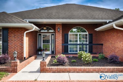 28069 Odie Scott Dr, Ardmore, AL, 35739-8573 | Card Image