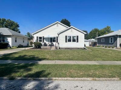 438 N 11th Avenue, House other with 4 bedrooms, 2 bathrooms and null parking in Beech Grove IN | Image 1