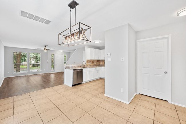 2304 Melissa Oaks Ln, House other with 3 bedrooms, 3 bathrooms and null parking in Austin TX | Image 7