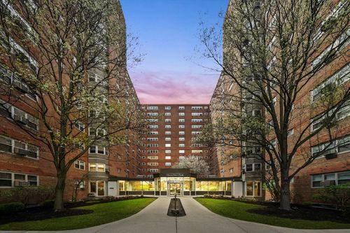 apt-1129-4970 Marine Dr, Chicago, IL, 60640-7849 | Card Image