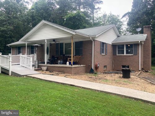 155 Old Martinsburg Grade Rd, AUGUSTA, WV, 26704-7488 | Card Image