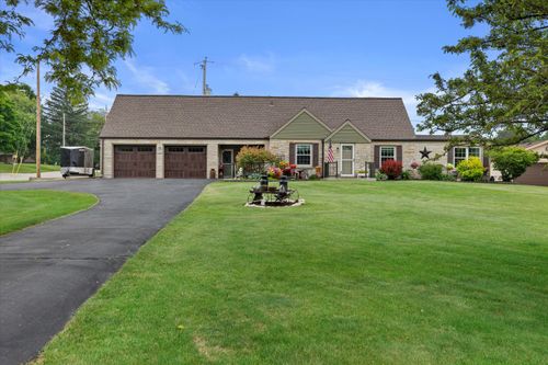 20903 W Main St, Lannon, WI, 53046-9743 | Card Image