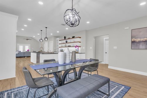 202 S Oak Cliff Blvd, Dallas, TX, 75208-5711 | Card Image