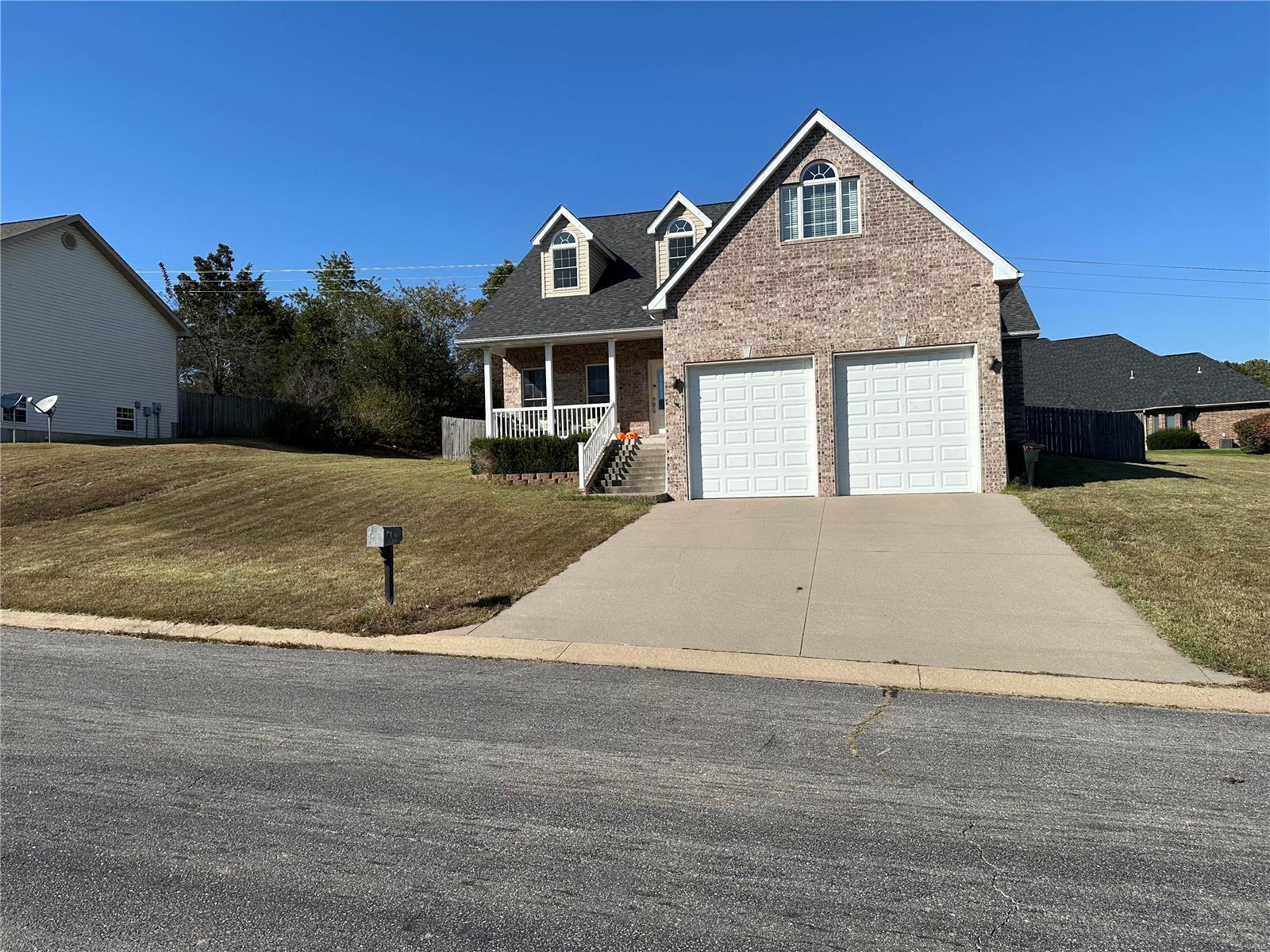 Jared St, Waynesville, MO 65583