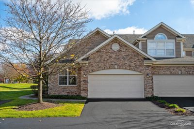 873 Havenshire Road, Townhouse with 2 bedrooms, 2 bathrooms and 4 parking in Naperville IL | Image 1