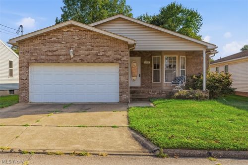 1302 27th Street, Vienna, WV, 26105 | Card Image
