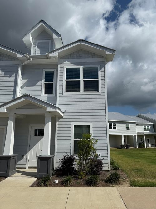 202 Date Palm Ln, Freeport, FL, 32439-3727 | Card Image
