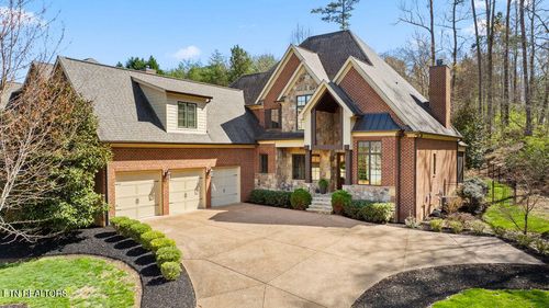 1701 Duncan Woods Ln, Knoxville, TN, 37919-9147 | Card Image