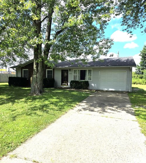 302 Hobson Dr, Mooresville, IN, 46158-8360 | Card Image