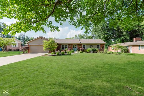 252 Bangor Dr, Indianapolis, IN, 46227-2422 | Card Image