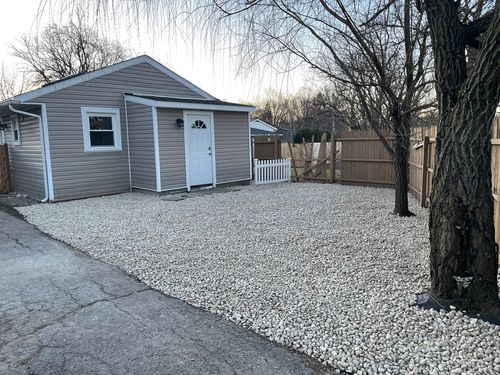 519 N Waukegan Rd, Lake Bluff, IL, 60044-1579 | Card Image