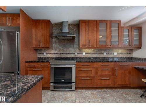5359 Hill View Cres Nw, Edmonton, AB, T6L1V9 | Card Image