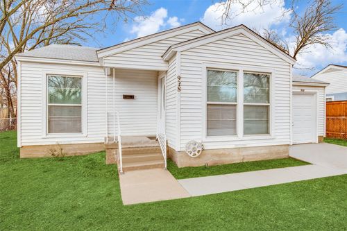 938 Tamara Ln, Grand Prairie, TX, 75051-3057 | Card Image