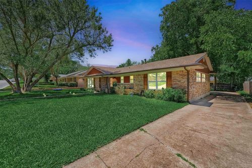 1705 W Belden St, Sherman, TX, 75092-5301 | Card Image