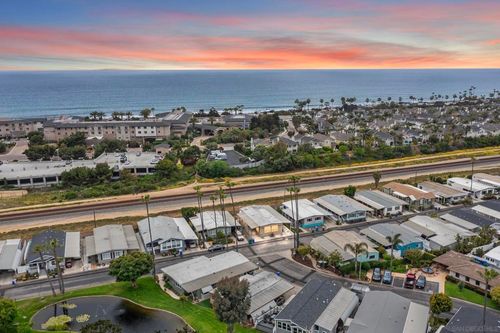 7221 San Luis St, Carlsbad, CA, 92011 | Card Image