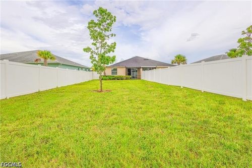 17724 Wayside Bnd, PUNTA GORDA, FL, 33982-5051 | Card Image