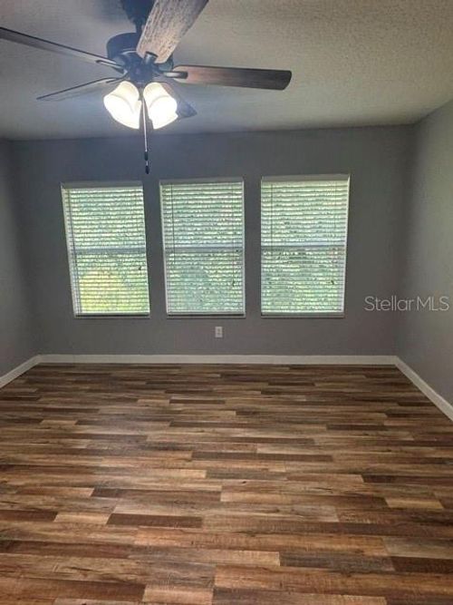 304 Brigadoon Cir, Leesburg, FL, 34788-8569 | Card Image