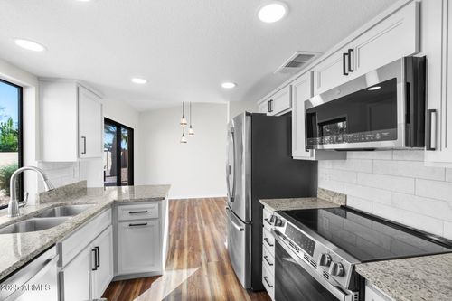 10625 E Navajo Pl, Sun Lakes, AZ, 85248-9205 | Card Image