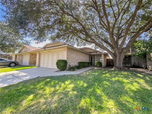 115 Mandarin Dr, Victoria, TX, 77901-3711 | Card Image