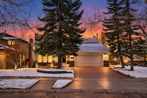 111 Hawksbrow Dr Nw, Calgary, AB, T3G3B5 | Card Image