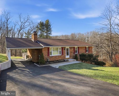 1505 Woodridge Ln, SYKESVILLE, MD, 21784-8341 | Card Image