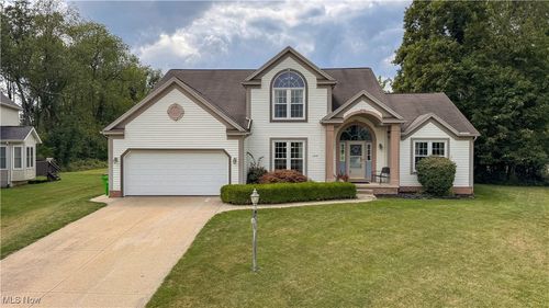 2938 Crown Pointe Dr, Stow, OH, 44224-5479 | Card Image