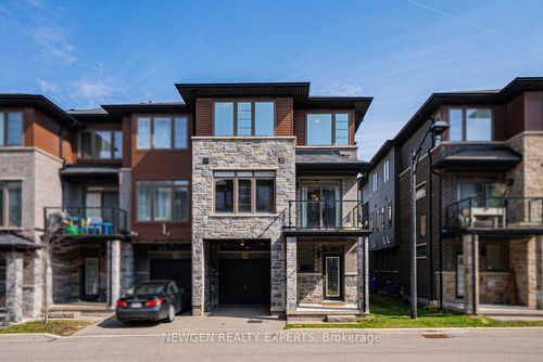 283-30 Times Square Blvd, Stoney Creek, ON, L8J0L9 | Card Image