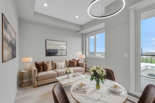 516-8230 Broadcast Ave Sw, Calgary, AB, T3H6M1 | Card Image