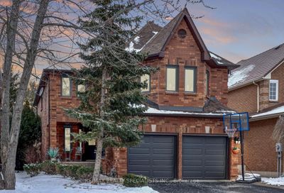 1249 Bowman Dr, House other with 3 bedrooms, 3 bathrooms and 5 parking in Oakville ON | Image 1