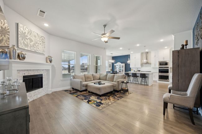 1124 Macgregor Ln, House other with 4 bedrooms, 5 bathrooms and null parking in Gunter TX | Image 7