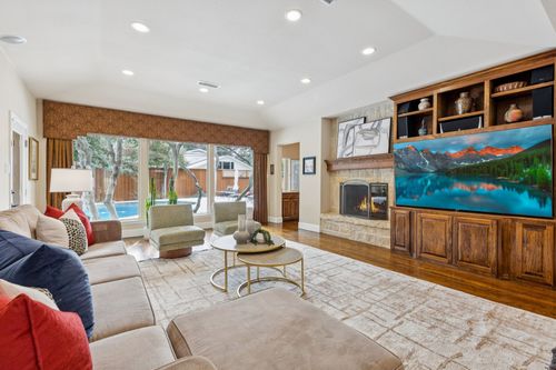 6830 Gateridge Drive, Dallas, TX, 75254 | Card Image