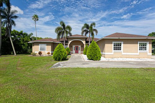 173 S Greenstar Ave, Pahokee, FL, 33476-1423 | Card Image