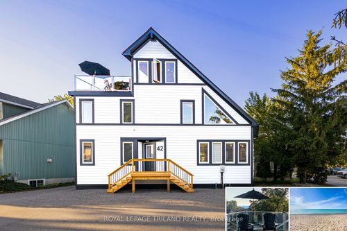 42 Lakeside Cir, Lambton Shores, ON, N0M1T0 | Card Image