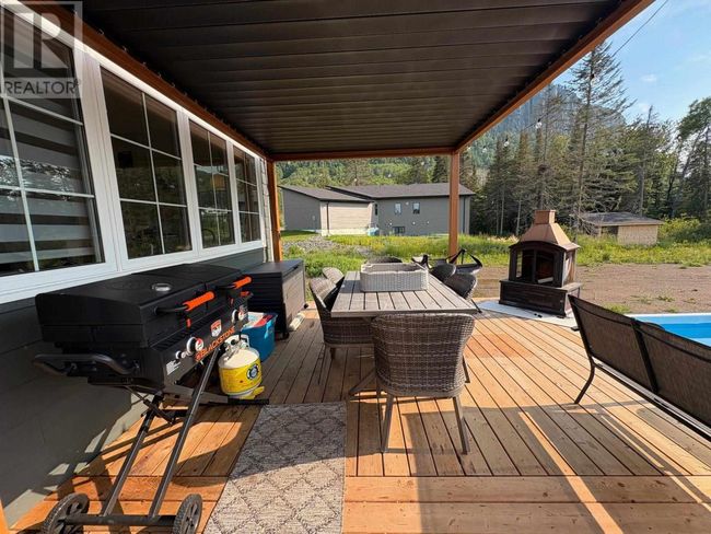 2105 Foothill Dr, Home with 5 bedrooms, 3 bathrooms and null parking in Thunder Bay ON | Image 46