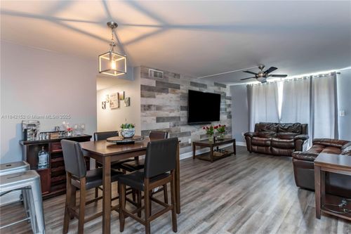 b203-3490 Foxcroft Rd, Miramar, FL, 33025-4159 | Card Image