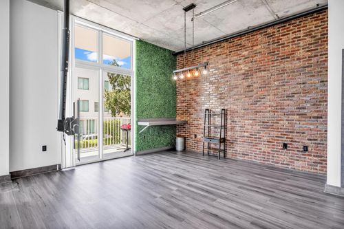 apt-203-2100 Van Buren St, Hollywood, FL, 33020-7342 | Card Image