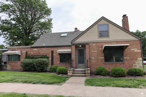 1230 Thurston St, Manhattan, KS, 66502-5246 | Card Image