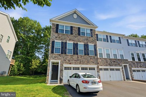 1573 Hickory Ln, LANGHORNE, PA, 19047-4700 | Card Image