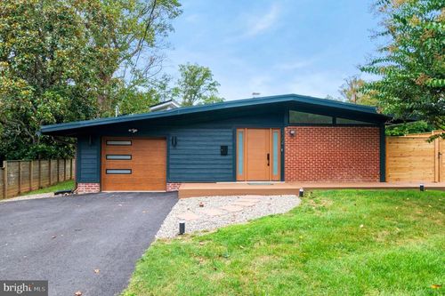 3304 Brandy Ct, FALLS CHURCH, VA, 22042-3757 | Card Image