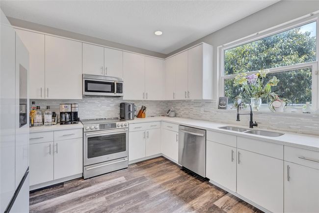 18219 Blue Lake Way, House other with 4 bedrooms, 4 bathrooms and null parking in Boca Raton FL | Image 6